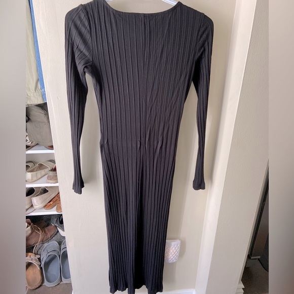 Dynamite Scoop Neck Black Ribbed Stretchy Long sleeve bodycon Midi Dress - Picture 4 of 5
